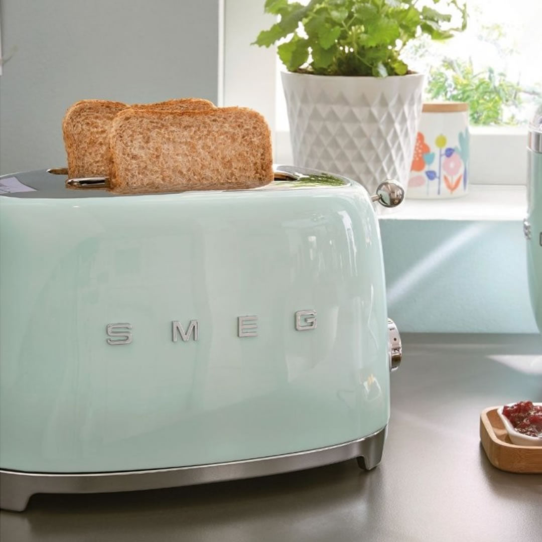Tostadora Electrica Smeg Verde Pastel TSF01PGUS