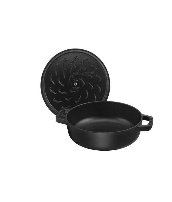 CACEROLA CON TAPA DE HIERRO FUNDIDO NEGRO 28 CM - STAUB - LACUISINEAPPLIANCES.CO