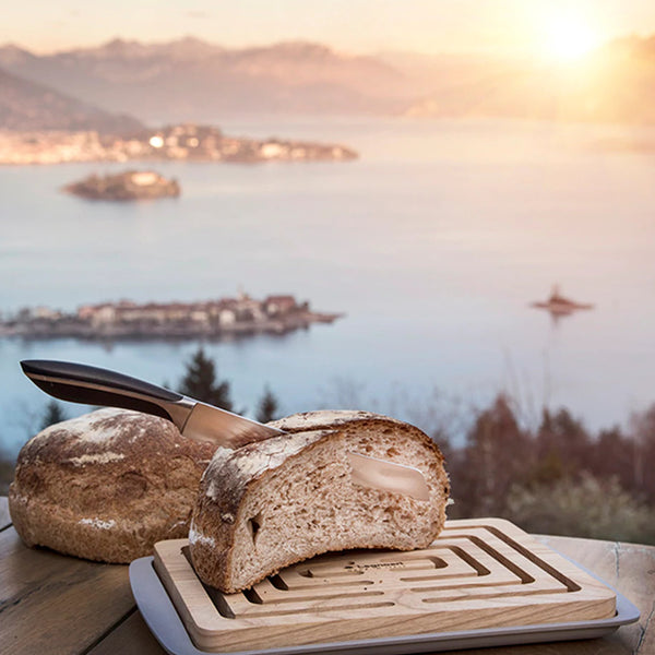 Legnoart Vitto Bread Tabla de cortar de madera de fresno natural con bandeja de fibra de madera - LACUISINEAPPLIANCES.CO